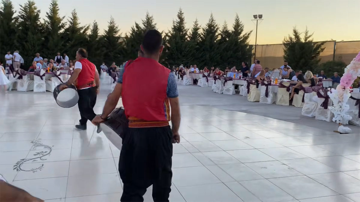 İstanbul’da Davul Zurna Çalan Ekipler